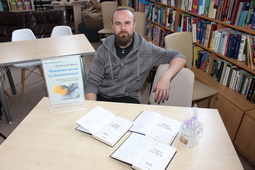 авторська зустріч з сучасним  хмельницьким письменником Юрієм Даценко